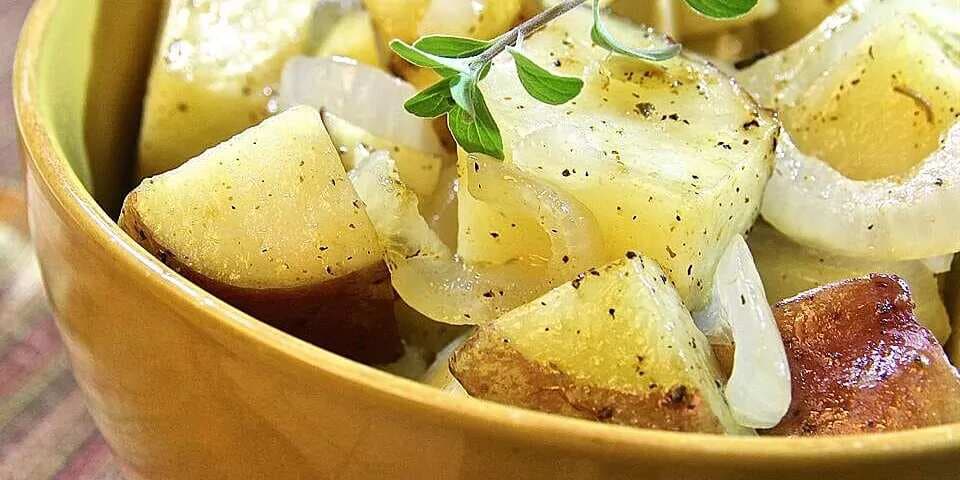 Microwaved Potatoes Lyonnaise
