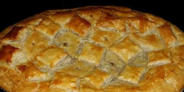 Steak And Ale Pie With Mushrooms