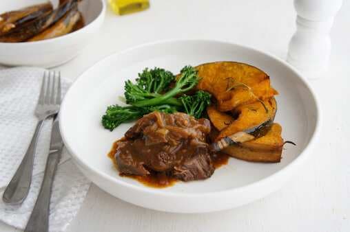 Braised Steak And Onions