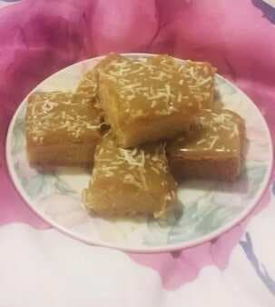Coconut And Ginger Crunch Slice