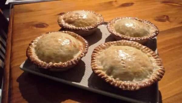 Individual Beef Curry Pies