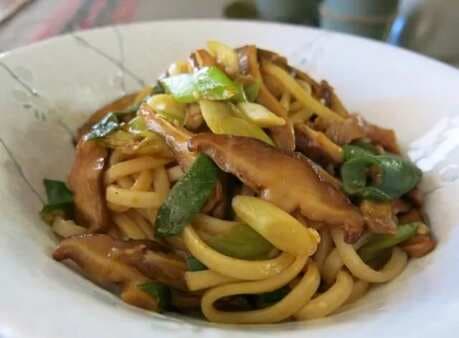 Udon Noodles With Shiitake Mushrooms And Chilli