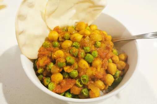 Vegetarian Tomato Pea And Chickpea Curry