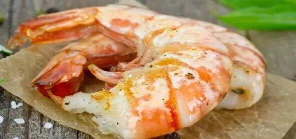 Bacon-Flavoured Grilled Jumbo Prawns