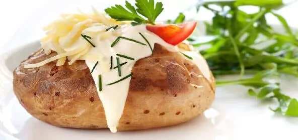 Bake Potatoes With Garlic Cream Cheese