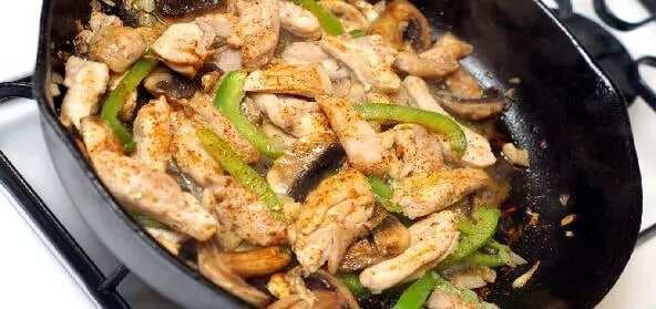 Chicken And Mixed Bell Peppers Stir Fry