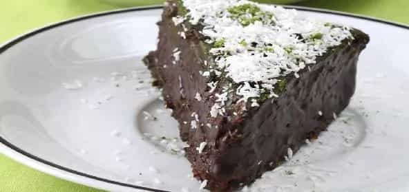 Eggless Chocolate Cake With Coconut Topping