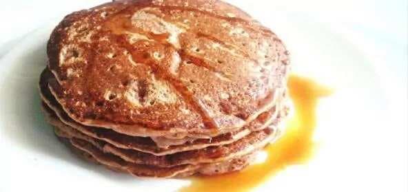 Eggless Chocolate Wheat Pancakes