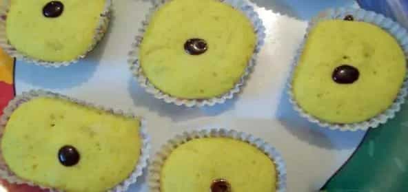 Eggless Orange Muffins