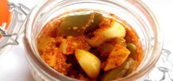 Instant Garlic And Chilly Pickle
