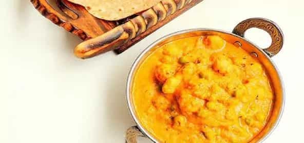 Matar Makhana-Puffed Lotus Seeds And Peas Gravy