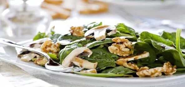 Mushrooms In Spinach