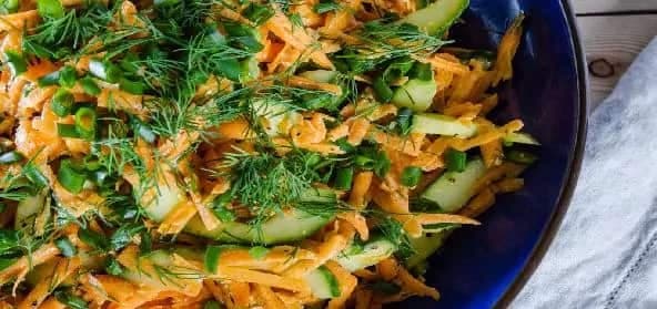 Simple Grated Carrot Salad