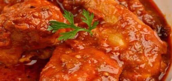 Spicy Chicken In Tomato Gravy