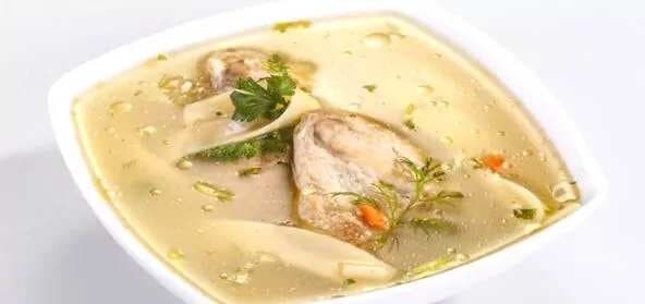Tom Kha Gai (Herbed Chicken Soup With Coconut Milk)