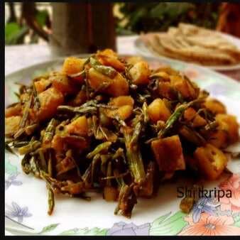 Aloo mungre ki subzi/potato and radish pods dry curry: