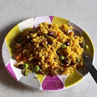 Bengali style poha with veggies (chinrer polao)
