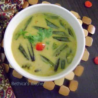 Bhindi kadhi (okra in yoghurt sauce)