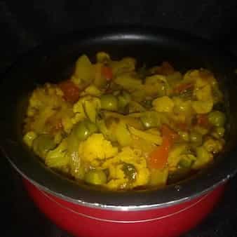 Cauliflower vatana sabji