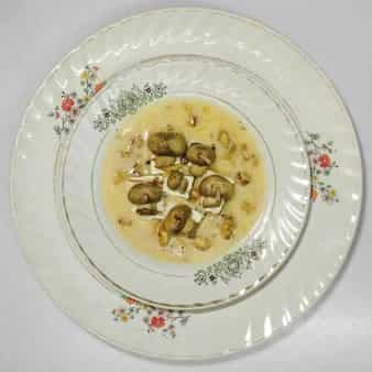 Charred paneer and garlicy mushroom in lemon cream butter sauce with toasted walnuts