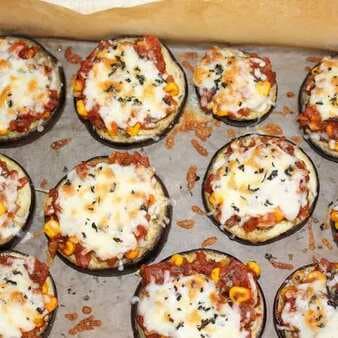 Cheesy eggplant pizza