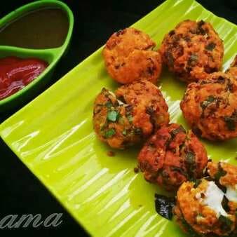Cheesy Okra (Bhindi) Fritters