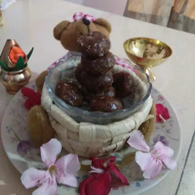 Choco coconut laddu