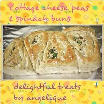 Cottage Cheese, Peas & Spinach Buns