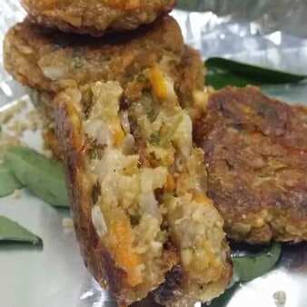 Cracked Wheat And Paneer Patties