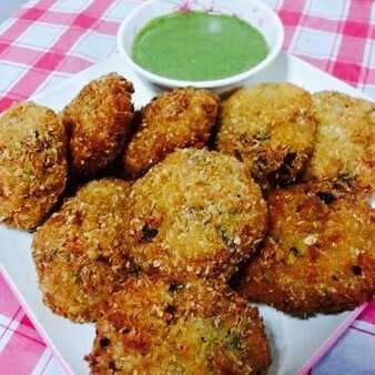 Crispy Rice Cutlets With Chatpata Mint Chutney