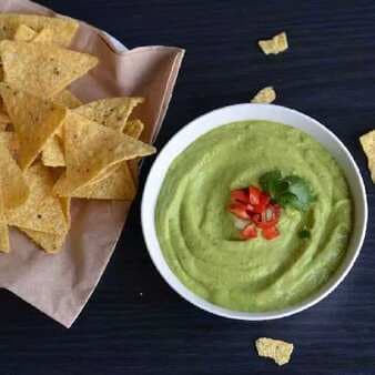Cucumber Dip With Nacho Chips