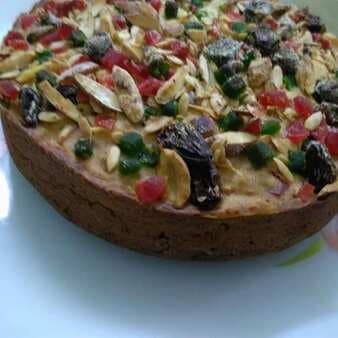 Dry Fruits And Fruits Cake In Pressure Cooker