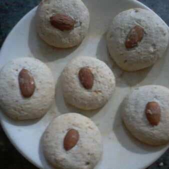 Eggless Almonds Cookies