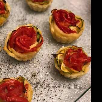 Eggless Butter Tarts With Herbed Butter Tomato Rose