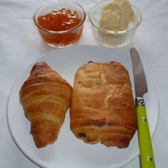 Eggless French Croissant & Pain Au Chocolate
