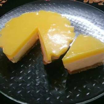 Eggless mango cheese cake
