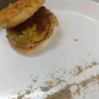 Falafel burger
