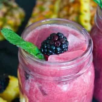 Flaxseed Mixed Berry Smoothie
