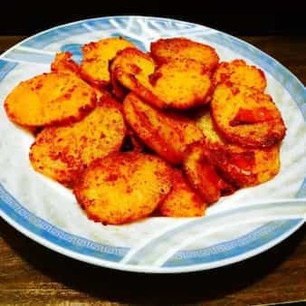 Fried potatoes (sindhi aloo)