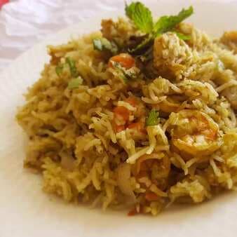 Green masala prawn rice