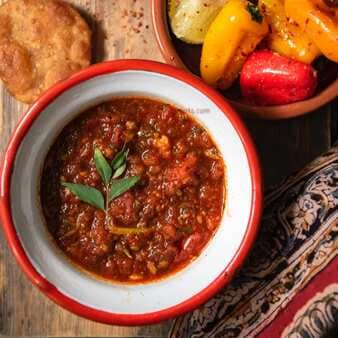 Gujarati style chunky tomato-garlic dip