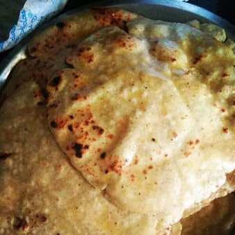 Healthy jowari roti (by patting with hands)