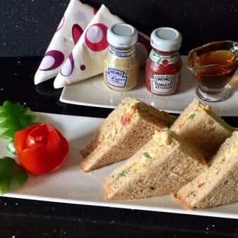 Honey and hung curd vegetable sandwiches