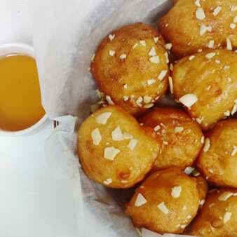 Honey puffs (greek loukoumades) with a lime-honey syrup