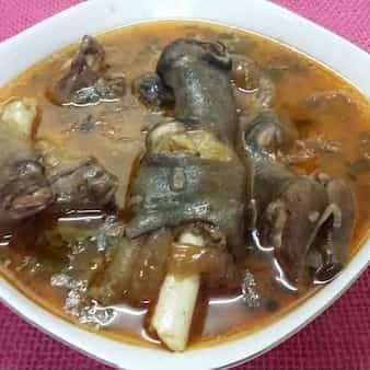 Hyderabadi Mutton Paya (Goat Trotters Stew)