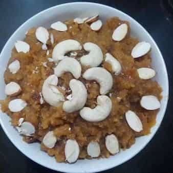 Instant moong dal halwa