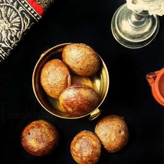 Jaggery and dates appam