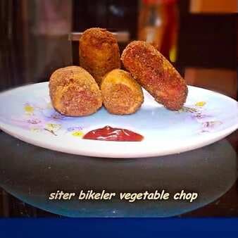 Kolkata s vegetable chop/beetroot croquettes