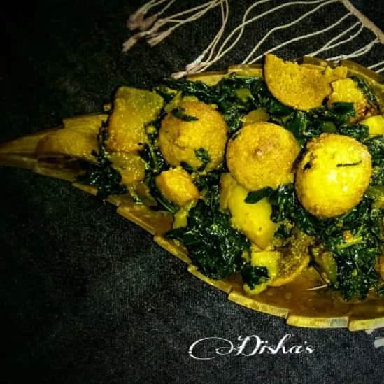 Kumro-Alu-Bori Diye Paat Shaker Chorchori (Jute Leaves Curry With Pumpkin-Potato-Sundried Lentil Dumplings)