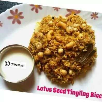Lotus seed tingling rice